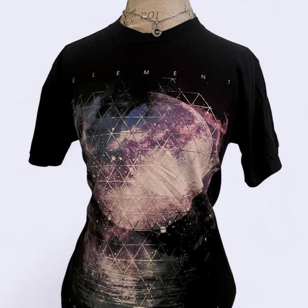 Vintage Pastel Goth Lilac Galaxy Shirt 
Brand • Element • SIZE - SMALL